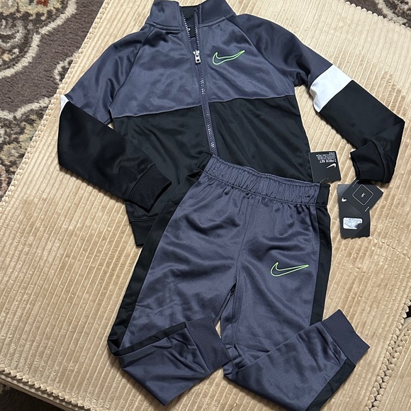 Nike Other - NWT Nike Black and Gray Tracksuit with Green Accents